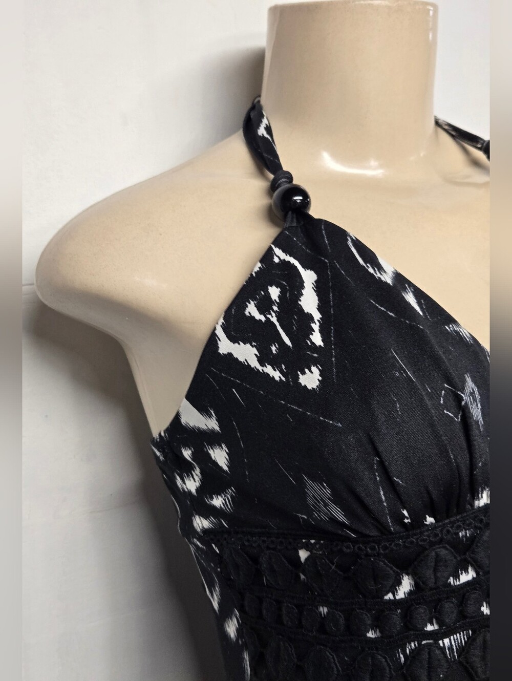 My Michelle S Halter Dress Gown Tie Around Neck Criss Cross Stretch Eyelet Beads - Picture 3 of 6